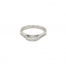 9ct White Gold Ring