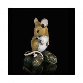 Mouse on Monkey Nuts (236BR)