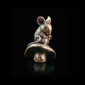 Mouse on Toadstool (2045)