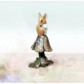 Mouse on Toadstool (261BR)