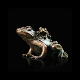 Small Frog with Baby (932)